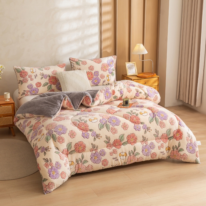 91家纺网 家纺一手货源 找家纺 米乐被业 2025新款雪花绒冬被法莱绒被子被芯花开富贵