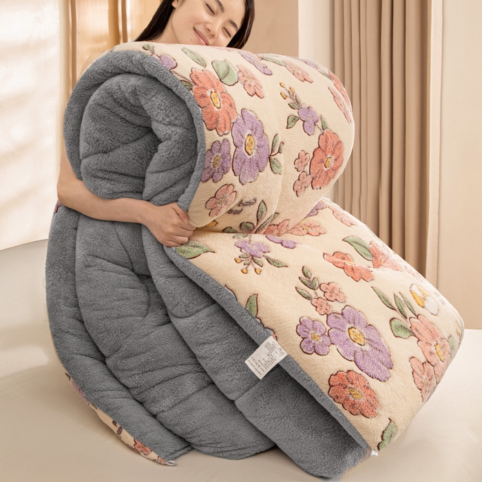 91家纺网 家纺一手货源 找家纺 米乐被业 2025新款雪花绒冬被法莱绒被子被芯花开富贵