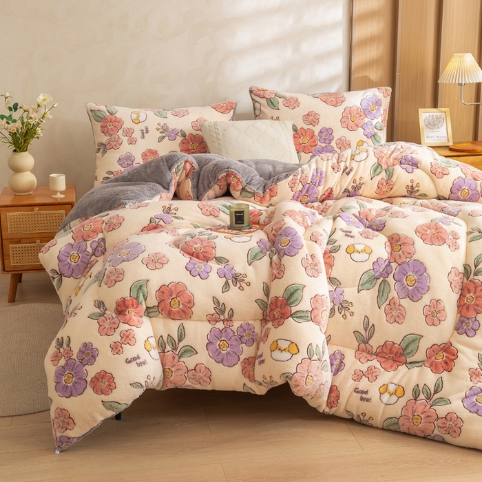 91家纺网 家纺一手货源 找家纺 米乐被业 2025新款雪花绒冬被法莱绒被子被芯花开富贵