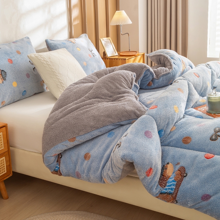 91家纺网 家纺一手货源 找家纺 米乐被业 2025新款雪花绒冬被法莱绒被子被芯幸福小狗