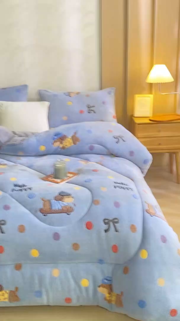 91家纺网 家纺一手货源 找家纺 米乐被业 2025新款雪花绒冬被法莱绒被子被芯幸福小狗