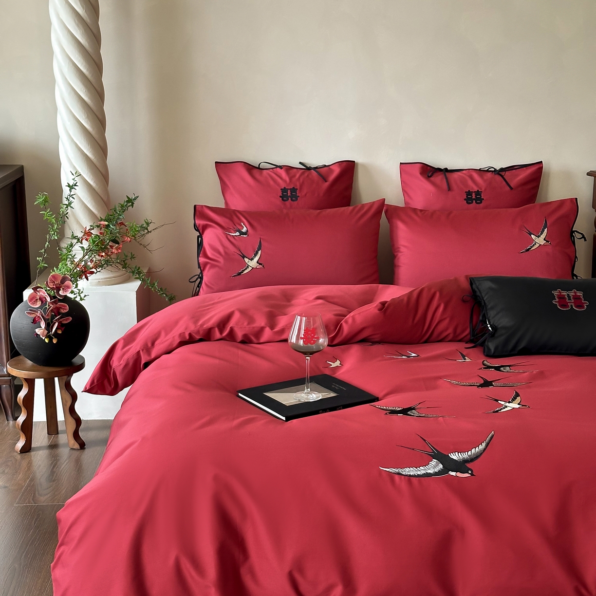 91家纺网 家纺一手货源 找家纺 （总）西西家居 2025新款100支长绒棉大红婚庆四件套-新婚燕尔