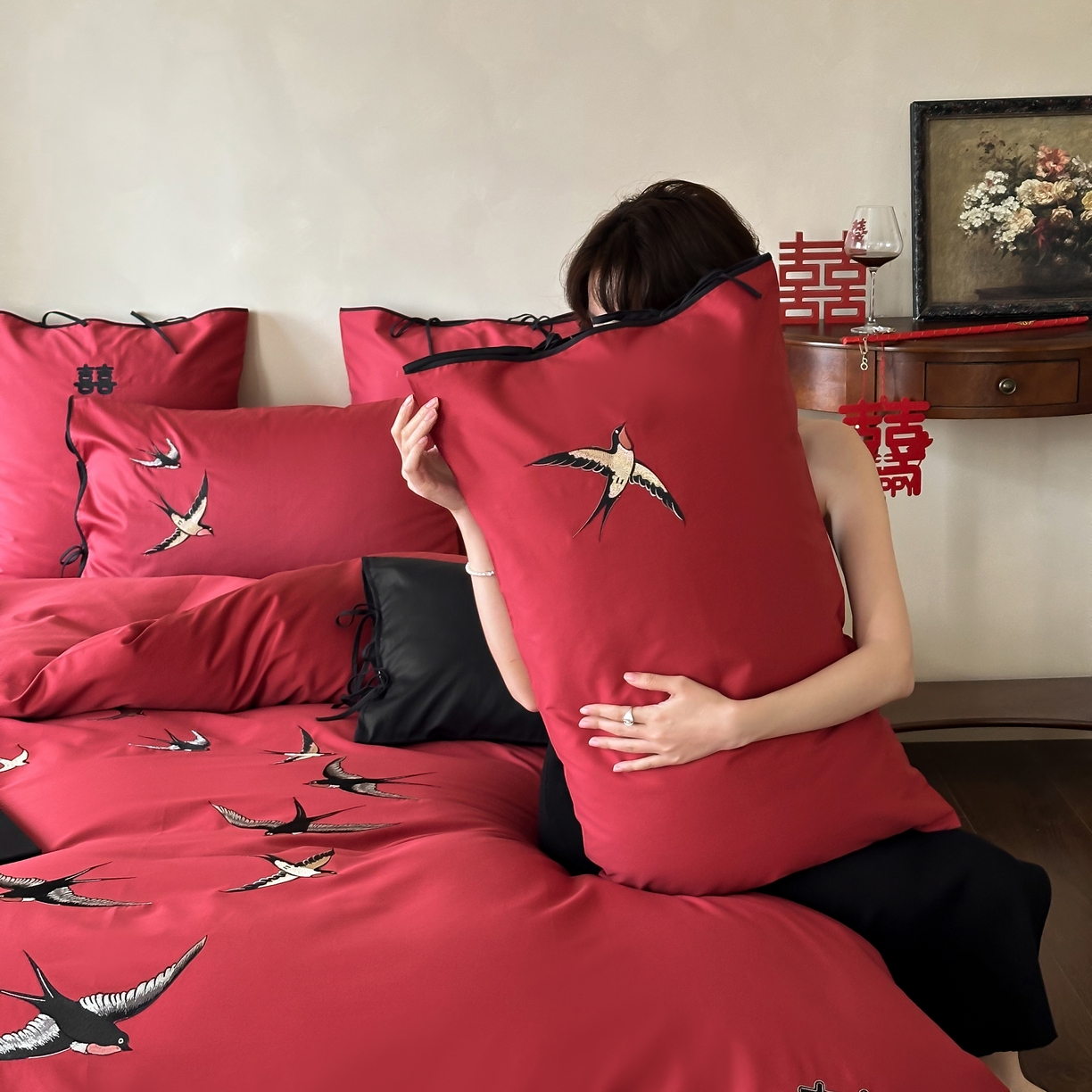 91家纺网 家纺一手货源 找家纺 （总）西西家居 2025新款100支长绒棉大红婚庆四件套-新婚燕尔