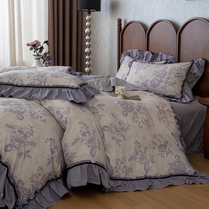 91家纺网 家纺一手货源 找家纺 芯贝儿 2025新款加厚原麻复古风亚麻皱皱双层纱水洗m花边四件套 花影--紫