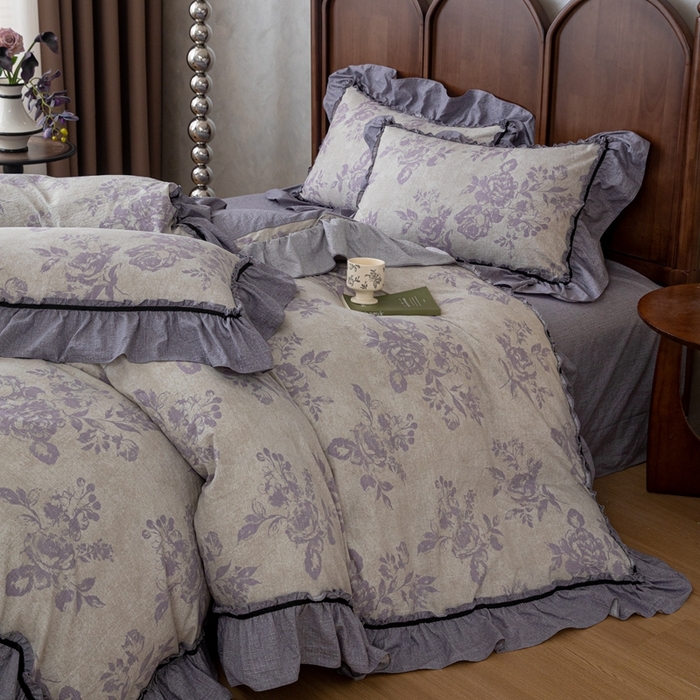 91家纺网 家纺一手货源 找家纺 芯贝儿 2025新款加厚原麻复古风亚麻皱皱双层纱水洗m花边四件套 花影--紫