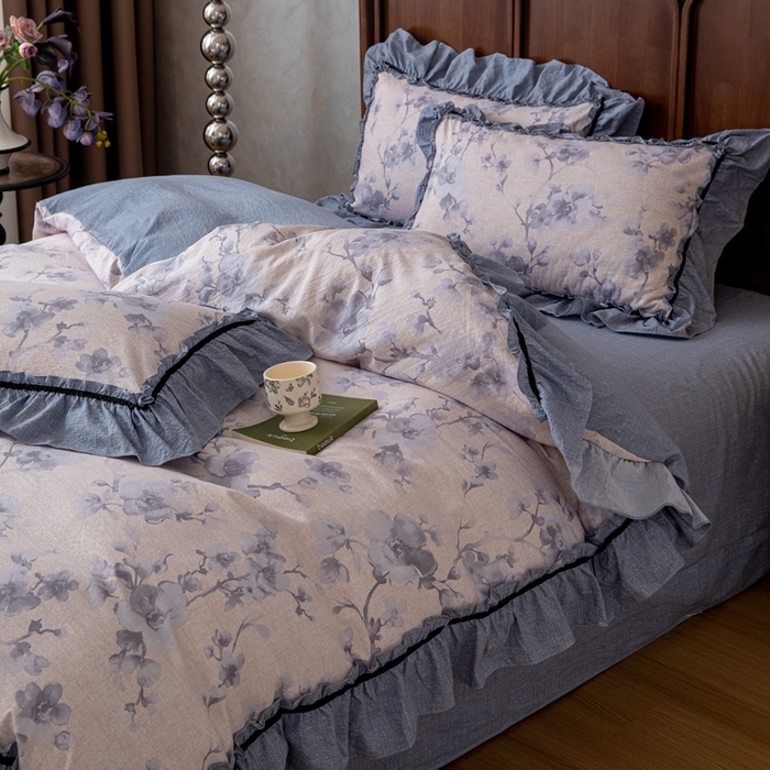 91家纺网 家纺一手货源 找家纺 芯贝儿 2025新款加厚原麻复古风亚麻皱皱双层纱水洗m花边四件套 花之舞