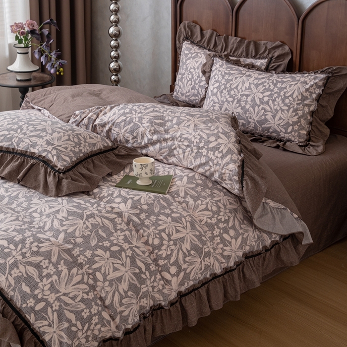 91家纺网 家纺一手货源 找家纺 芯贝儿 2025新款加厚原麻复古风亚麻皱皱双层纱水洗m花边四件套 玛丽时光