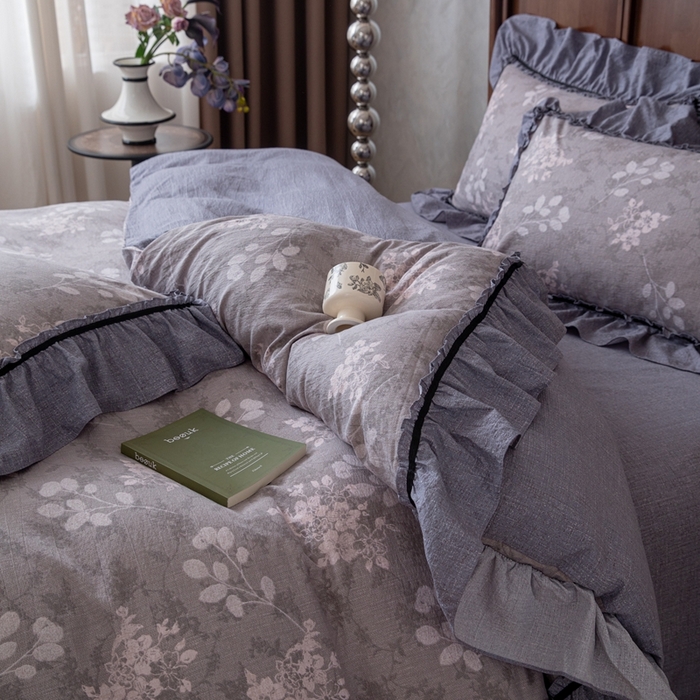 91家纺网 家纺一手货源 找家纺 芯贝儿 2025新款加厚原麻复古风亚麻皱皱双层纱水洗m花边四件套 曼妙花园