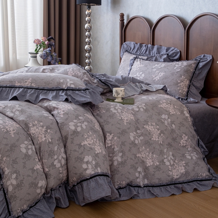 91家纺网 家纺一手货源 找家纺 芯贝儿 2025新款加厚原麻复古风亚麻皱皱双层纱水洗m花边四件套 曼妙花园