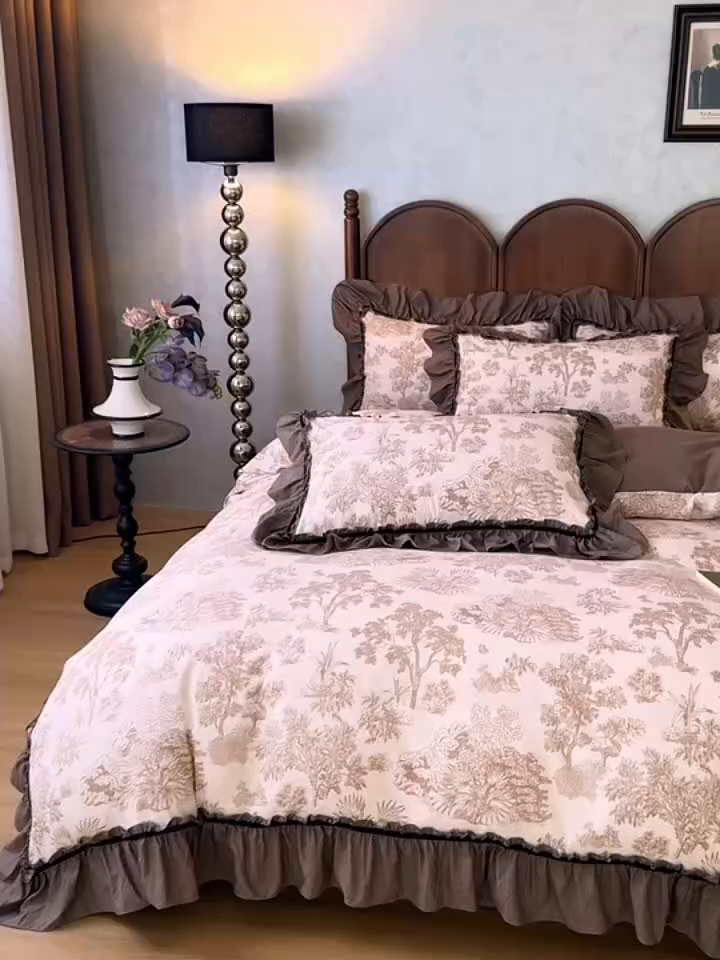 91家纺网 家纺一手货源 找家纺 芯贝儿 2025新款加厚原麻复古风亚麻皱皱双层纱水洗m花边四件套 墨尔本