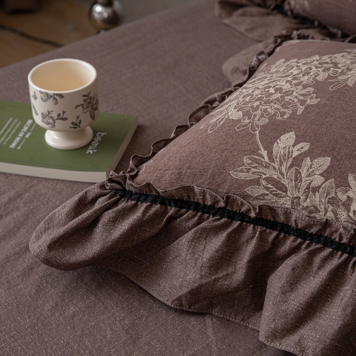 91家纺网 家纺一手货源 找家纺 芯贝儿 2025新款加厚原麻复古风亚麻皱皱双层纱水洗m花边四件套 秋意浓