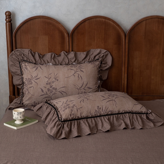 91家纺网 家纺一手货源 找家纺 芯贝儿 2025新款加厚原麻复古风亚麻皱皱双层纱水洗m花边四件套 叙语时光