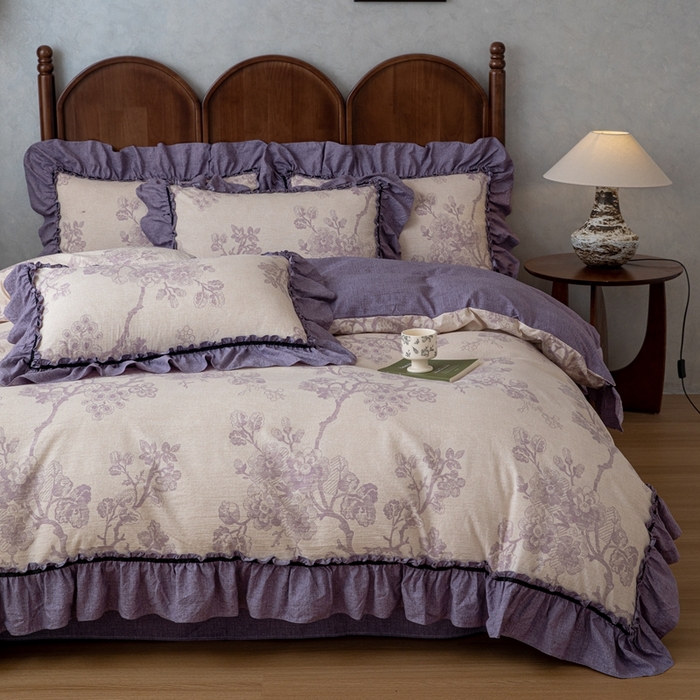 91家纺网 家纺一手货源 找家纺 芯贝儿 2025新款加厚原麻复古风亚麻皱皱双层纱水洗m花边四件套 紫嫣