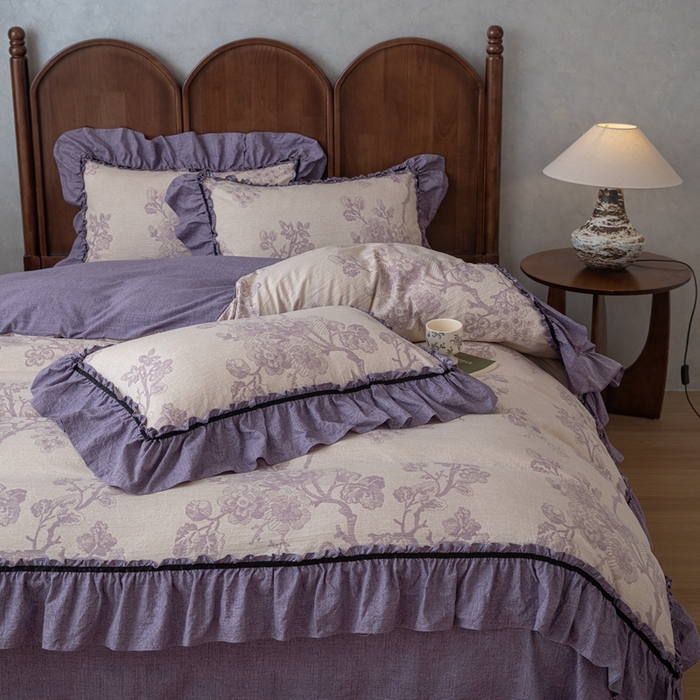 91家纺网 家纺一手货源 找家纺 芯贝儿 2025新款加厚原麻复古风亚麻皱皱双层纱水洗m花边四件套 紫嫣