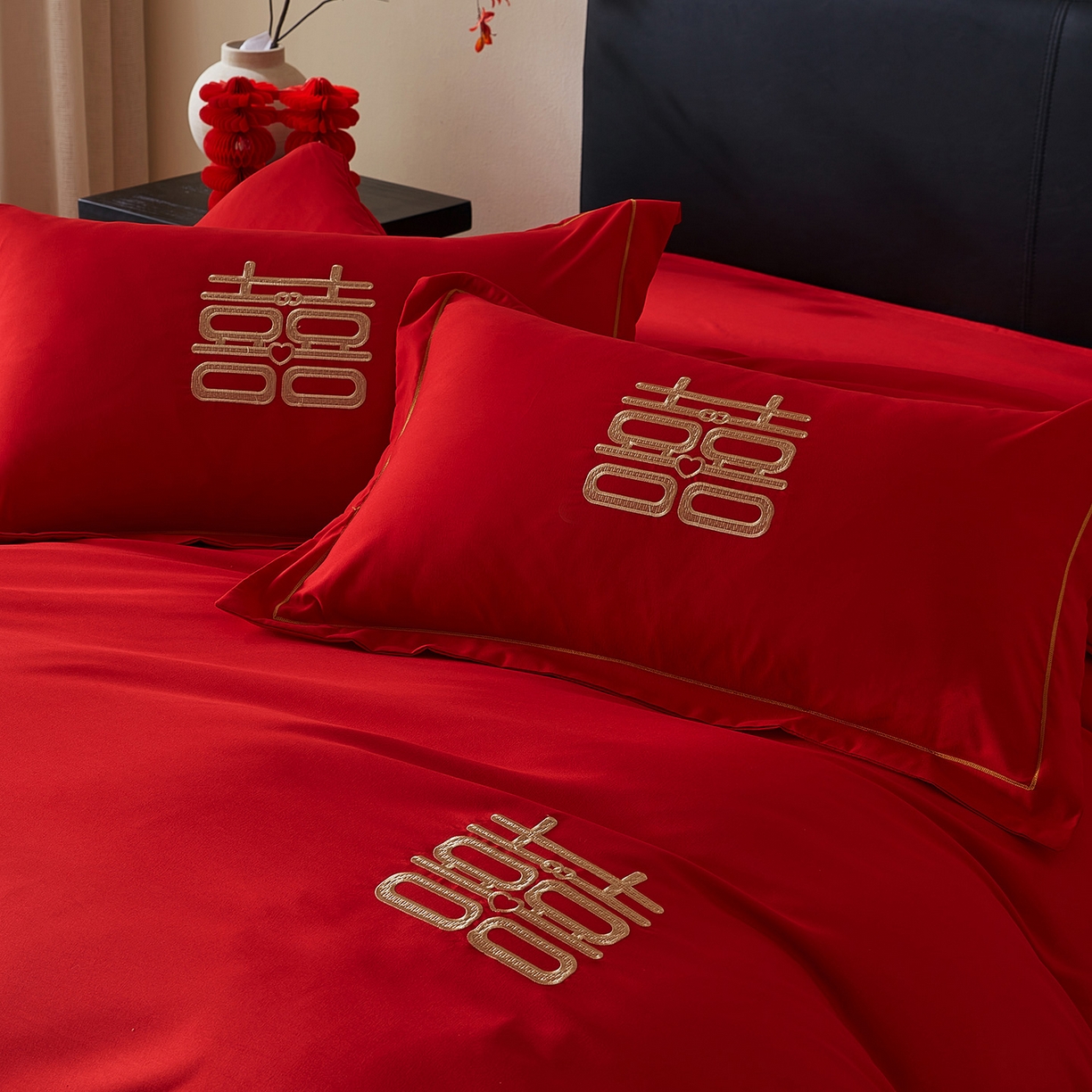 91家纺网 家纺一手货源 找家纺 丰淘家纺 2025新款新中式婚庆磨毛刺绣四件套 大富大贵