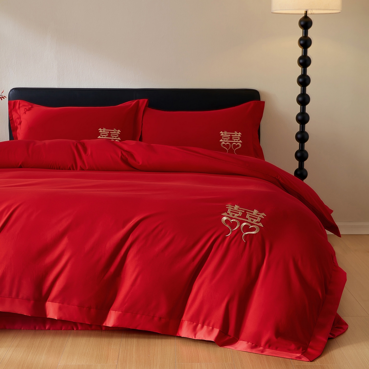 91家纺网 家纺一手货源 找家纺 丰淘家纺 2025新款新中式婚庆磨毛刺绣四件套 花间喜事