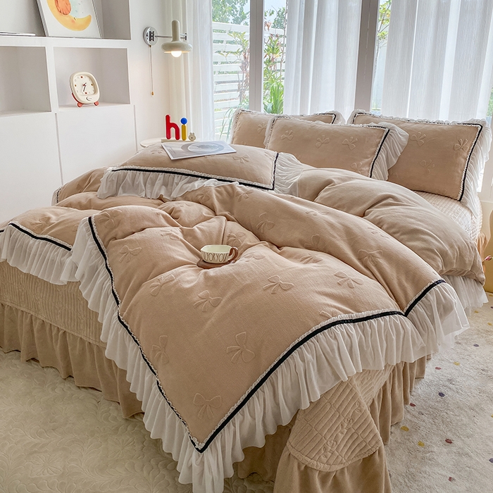 91家纺网 家纺一手货源 找家纺 恋尚羽家纺 2025新款韩版全消光烂花牛奶绒床盖四件套 蝴蝶-卡其