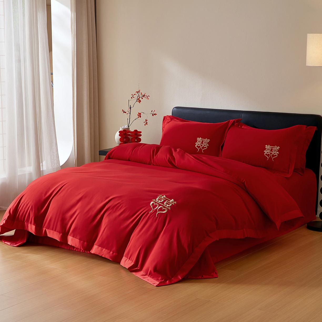 91家纺网 家纺一手货源 找家纺 丰淘家纺 2025新款新中式婚庆磨毛刺绣四件套 花间喜事