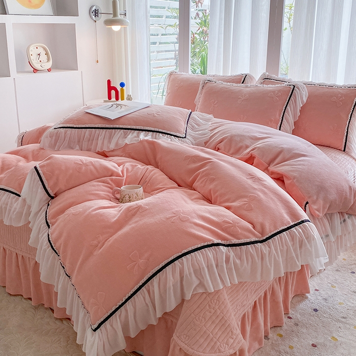 91家纺网 家纺一手货源 找家纺 恋尚羽家纺 2025新款韩版全消光烂花牛奶绒床盖四件套 蝴蝶-粉玉