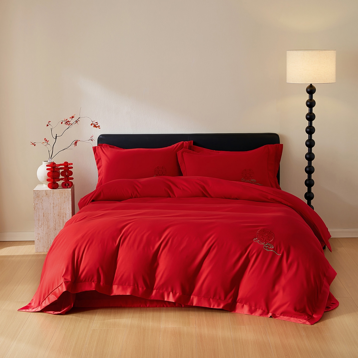 91家纺网 家纺一手货源 找家纺 丰淘家纺 2025新款新中式婚庆磨毛刺绣四件套 七彩祥云