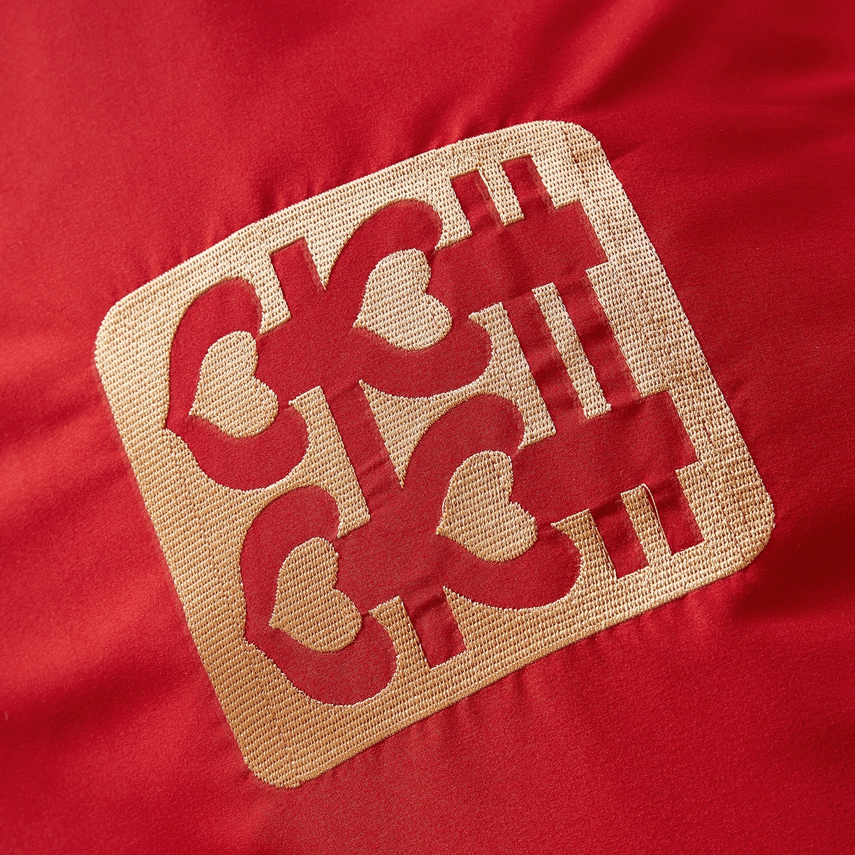 91家纺网 家纺一手货源 找家纺 丰淘家纺 2025新款新中式婚庆磨毛刺绣四件套 喜事迎门