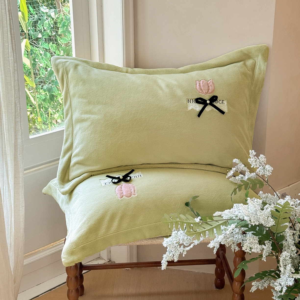 91家纺网 家纺一手货源 找家纺 恋尚羽家纺 2025新款加厚全消光绣花牛奶绒宽边四件套 绿色