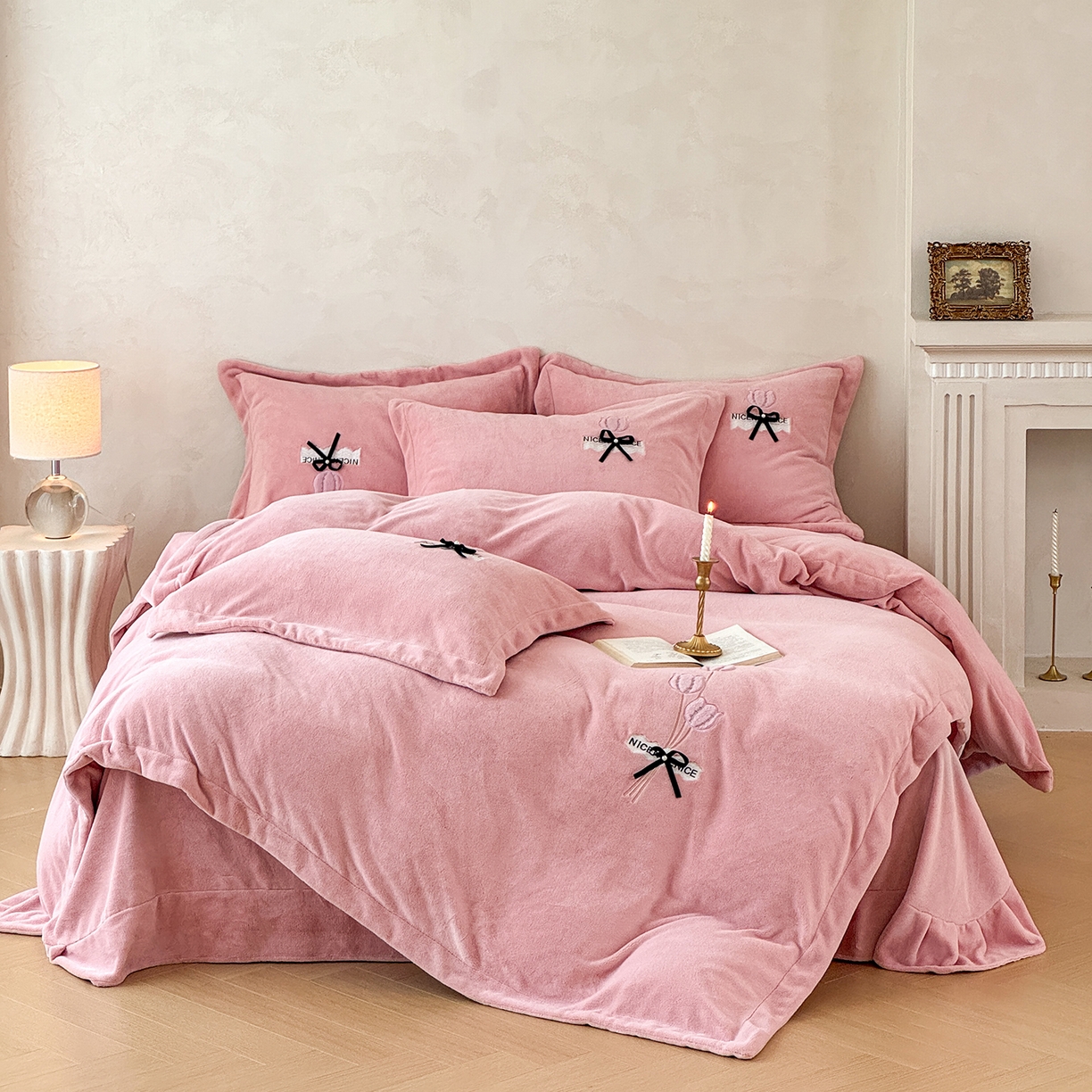 恋尚羽家纺 2025新款加厚全消光绣花牛奶绒宽边四件套 豆沙色