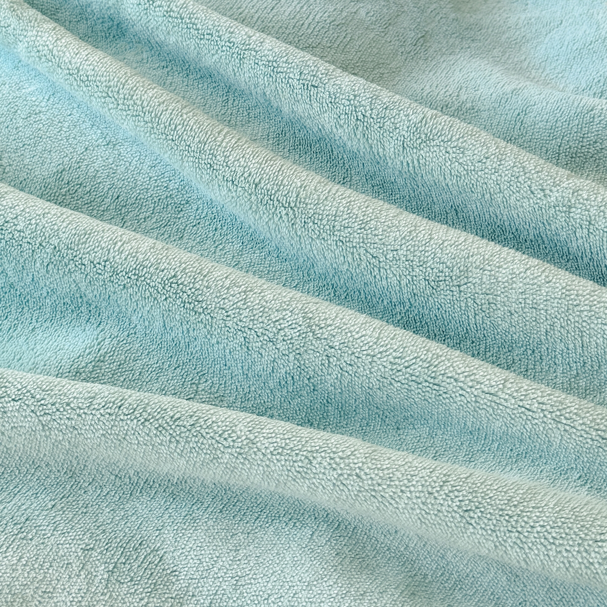 91家纺网 家纺一手货源 找家纺 恋尚羽家纺 2025新款加厚全消光绣花牛奶绒宽边四件套 兰色