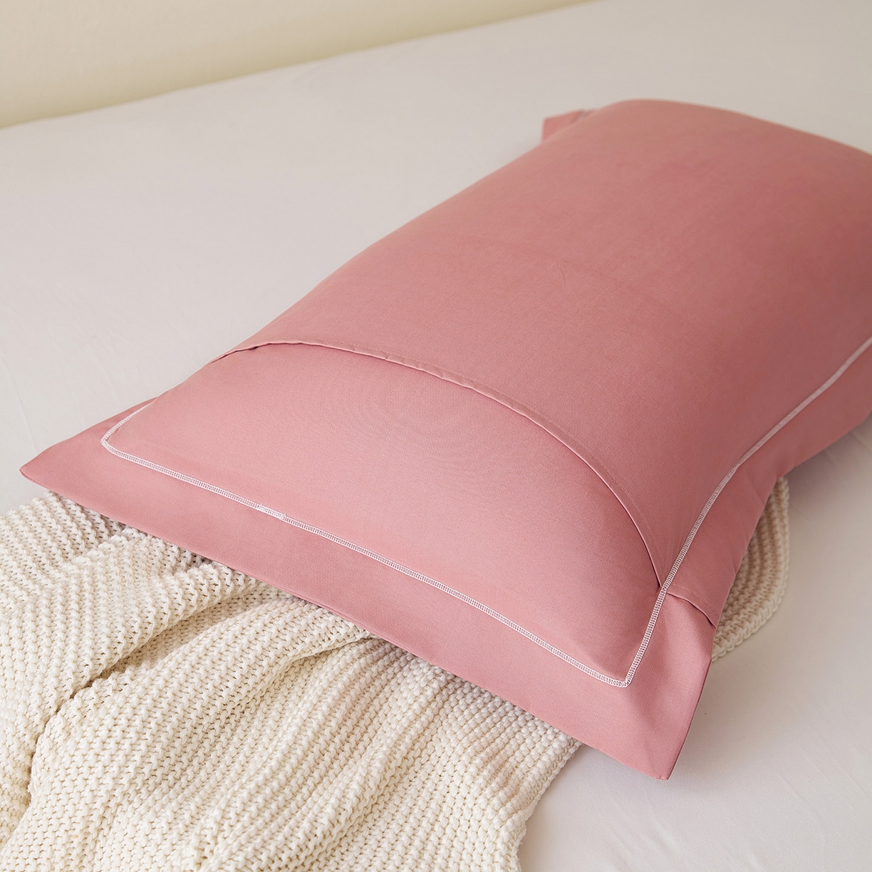 91家纺网 家纺一手货源 找家纺 （总）丰淘家纺 2025新款60水洗棉精美刺绣枕套-牡丹花开