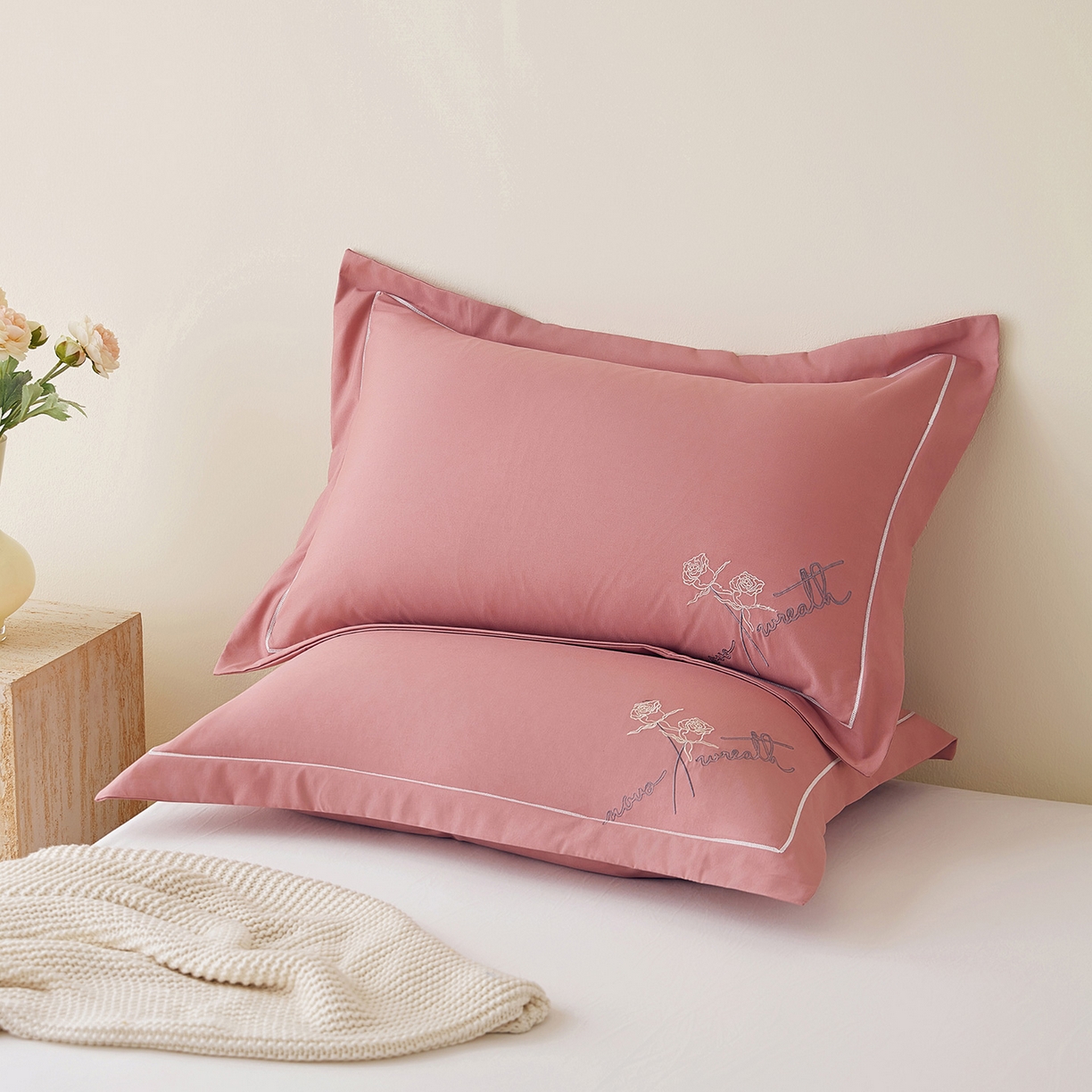 91家纺网 家纺一手货源 找家纺 丰淘家纺 2025新款60水洗棉精美刺绣枕套-牡丹花开 牡丹花开-豆沙