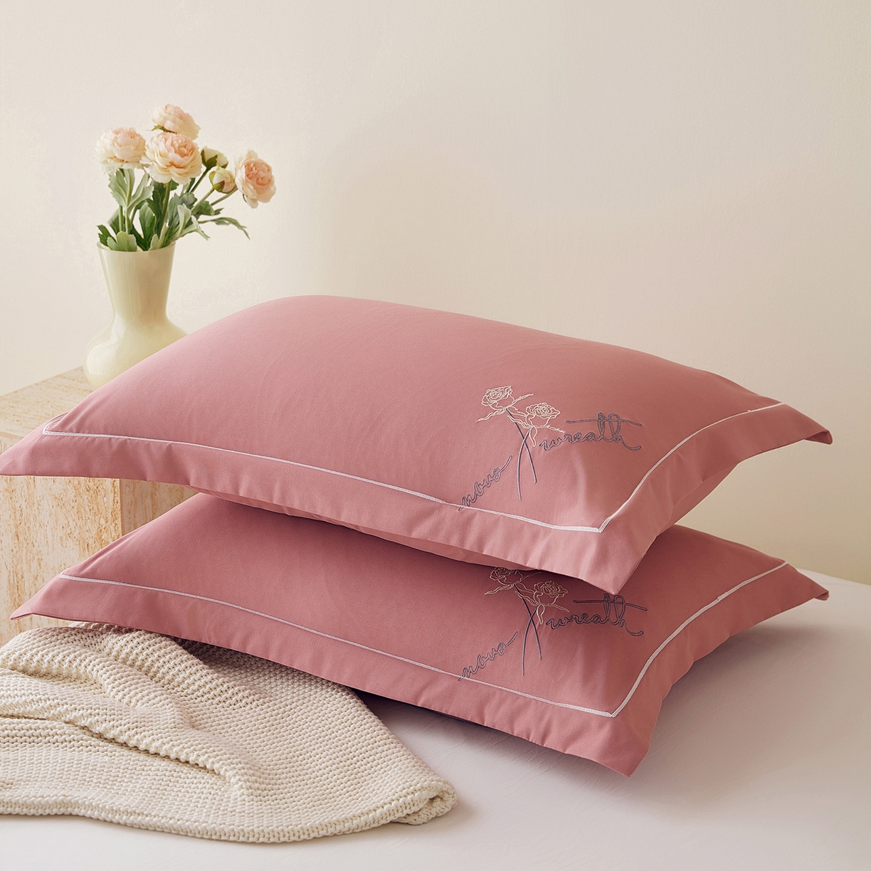 91家纺网 家纺一手货源 找家纺 丰淘家纺 2025新款60水洗棉精美刺绣枕套-牡丹花开 牡丹花开-豆沙