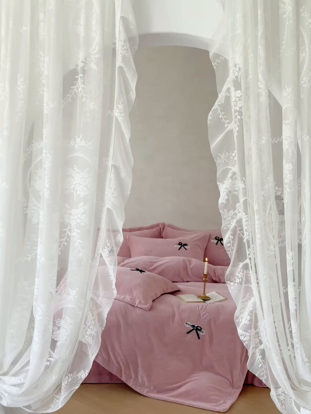 91家纺网 家纺一手货源 找家纺 （总）恋尚羽家纺 2025新款加厚全消光绣花牛奶绒宽边四件套