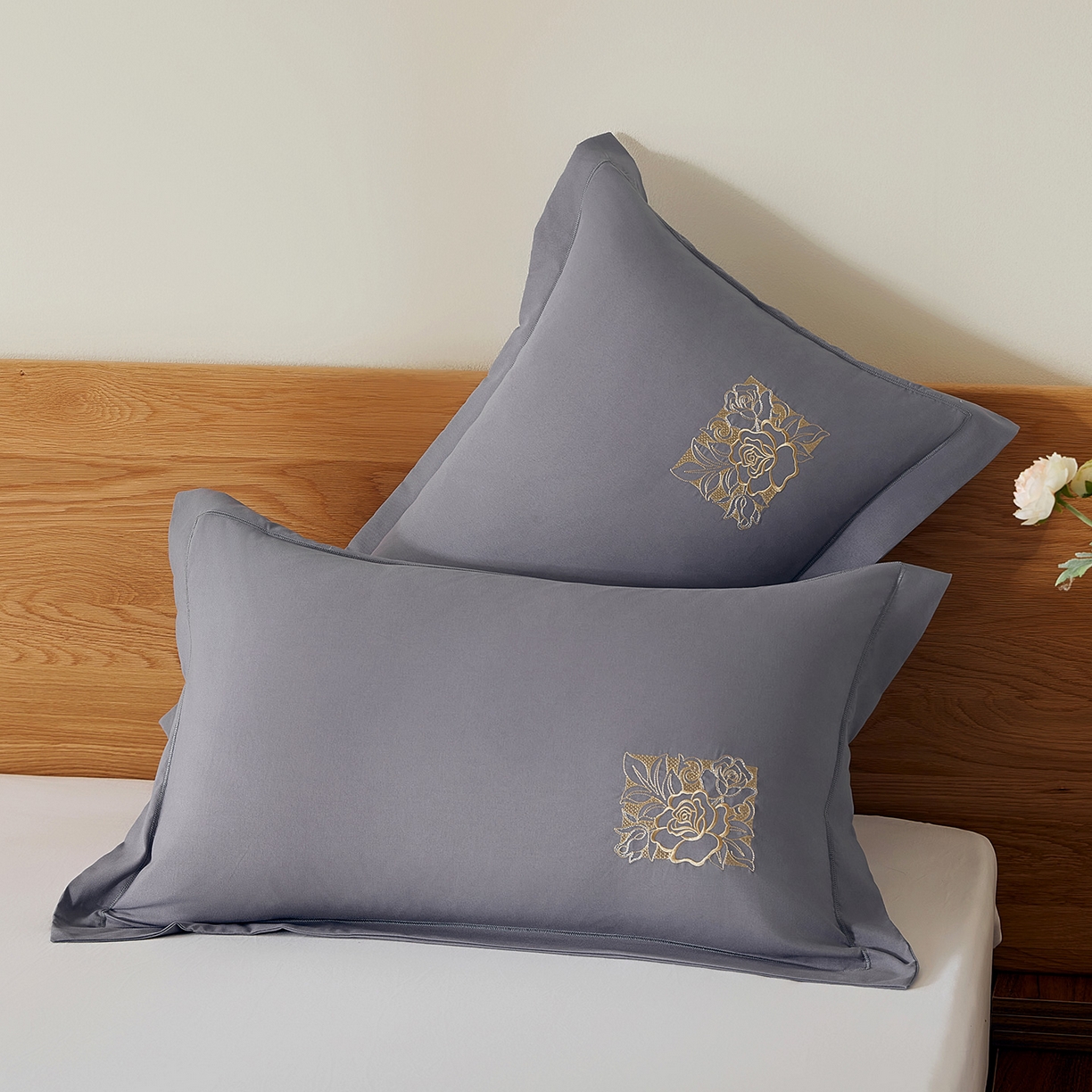 91家纺网 家纺一手货源 找家纺 丰淘家纺 2023新款刺绣水洗真丝枕套 刺绣水洗真丝-豆沙