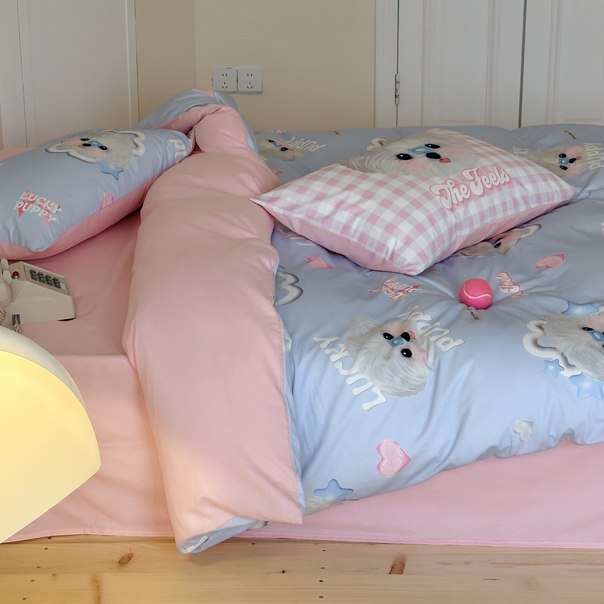 91家纺网 家纺一手货源 找家纺 桃子家居 2025新款纯棉数码印花5D卡通混搭可爱少女纯棉系列四件套 棉5D-甜美幸运狗
