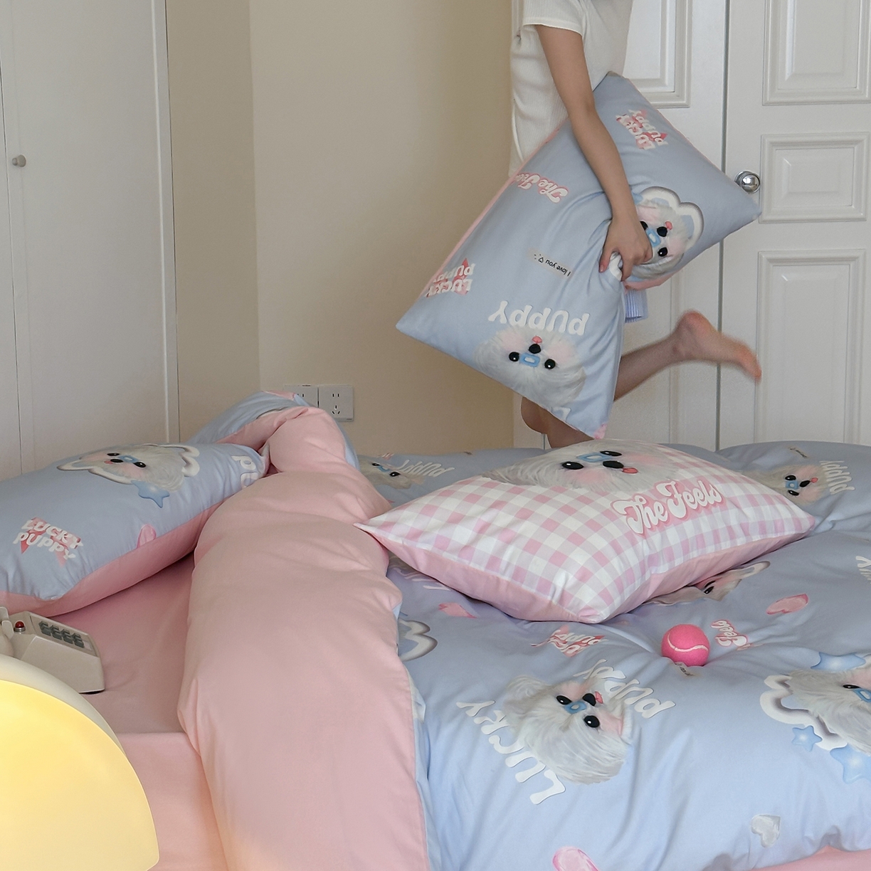 91家纺网 家纺一手货源 找家纺 桃子家居 2025新款纯棉数码印花5D卡通混搭可爱少女纯棉系列四件套 棉5D-甜美幸运狗