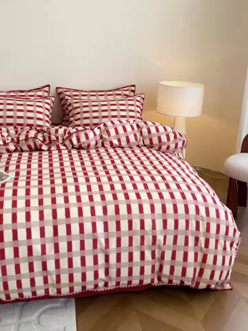 91家纺网 家纺一手货源 找家纺 忆生活 2025秋冬全棉加厚磨毛贝壳边四件套格言-红