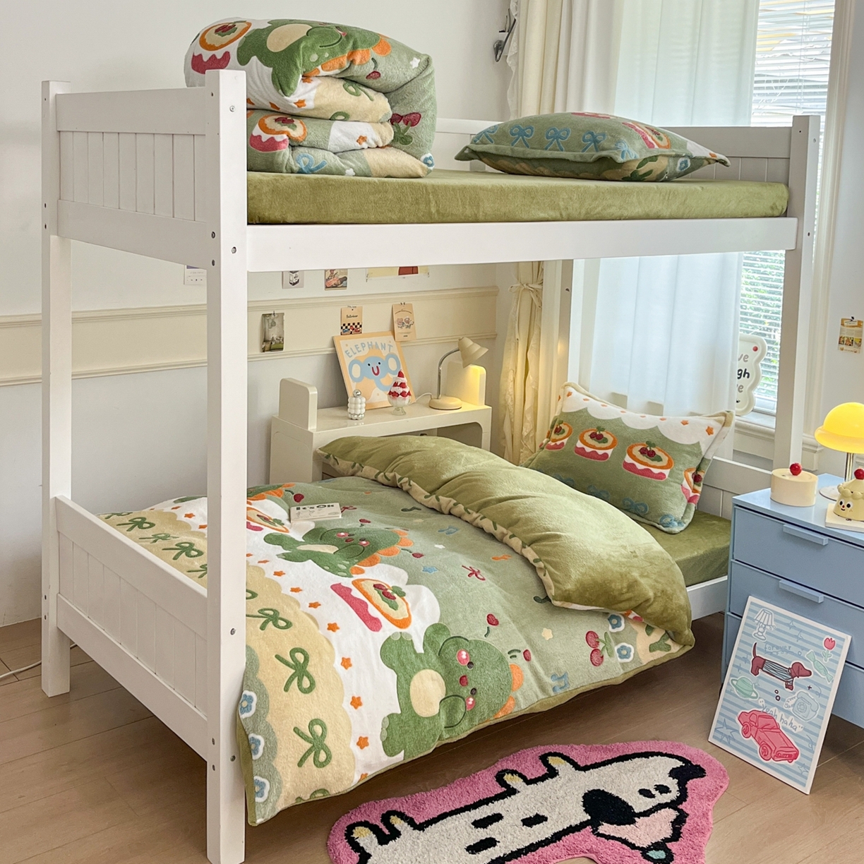 91家纺网 家纺一手货源 找家纺 川悦生活 2025新款立体雪花绒印花四件套学生床系列一场景二 甜系龙龙