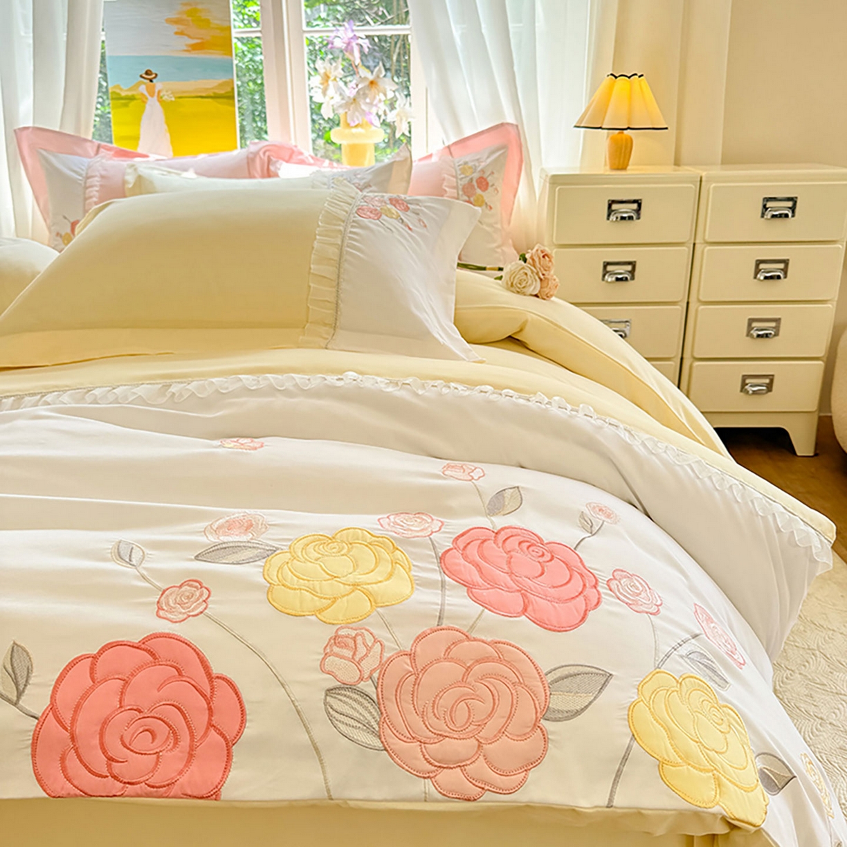 91家纺网 家纺一手货源 找家纺 慕语家纺 2025新款磨毛亲肤贴布绣伊丽莎白四件套（专版花型） 伊丽莎白--奶油黄
