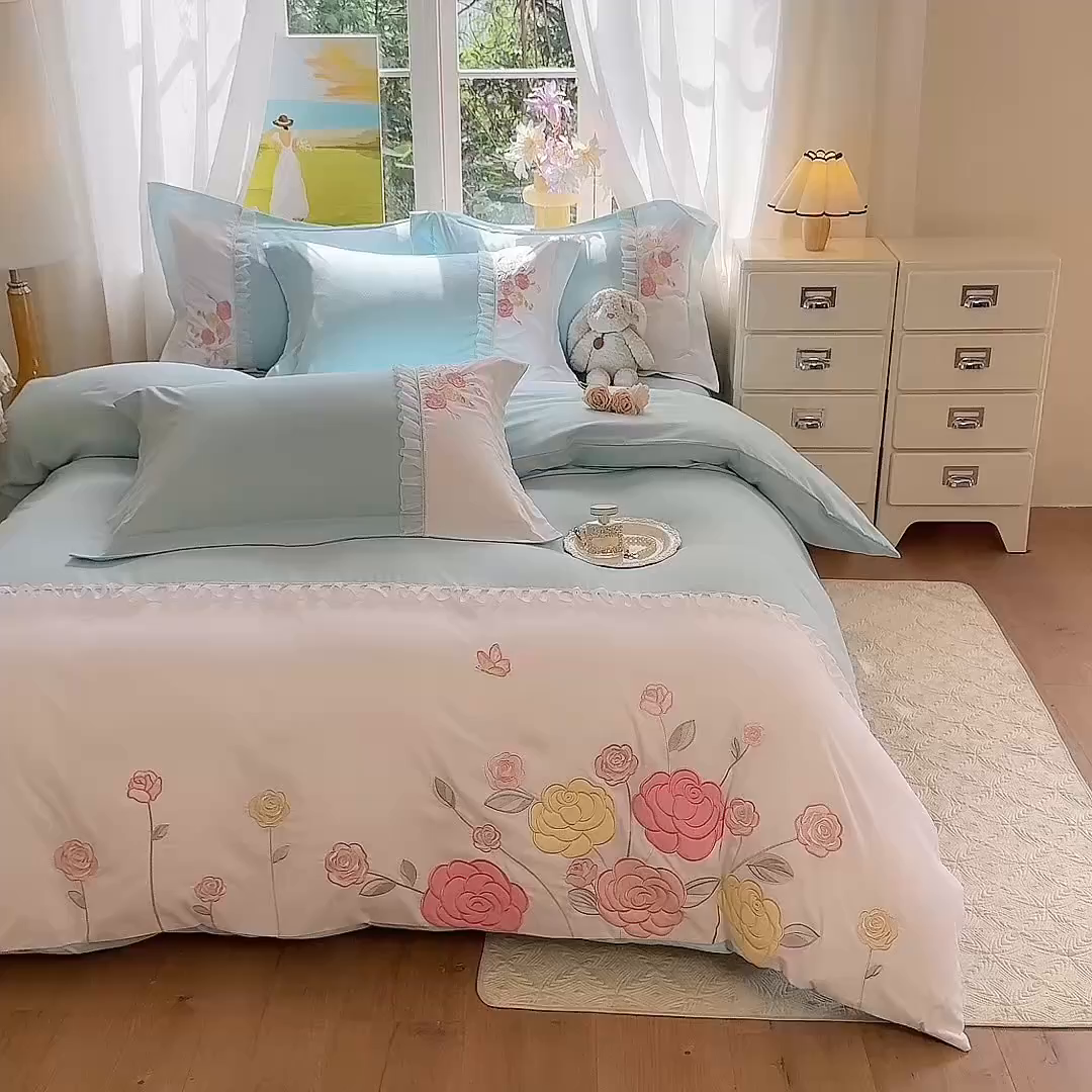 91家纺网 家纺一手货源 找家纺 慕语家纺 2025新款磨毛亲肤贴布绣伊丽莎白四件套（专版花型） 伊丽莎白--清新绿