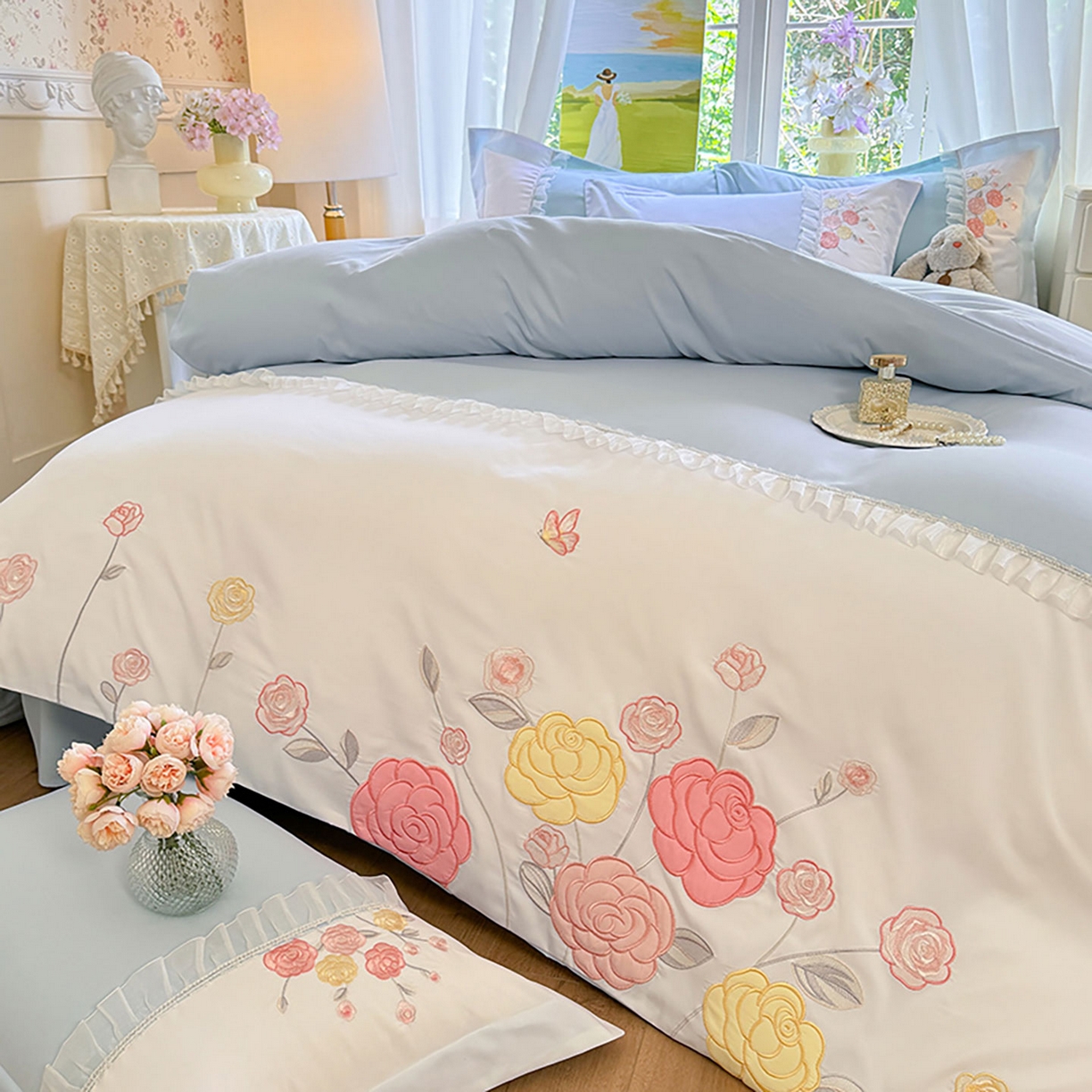 91家纺网 家纺一手货源 找家纺 慕语家纺 2025新款磨毛亲肤贴布绣伊丽莎白四件套（专版花型） 伊丽莎白--天空蓝