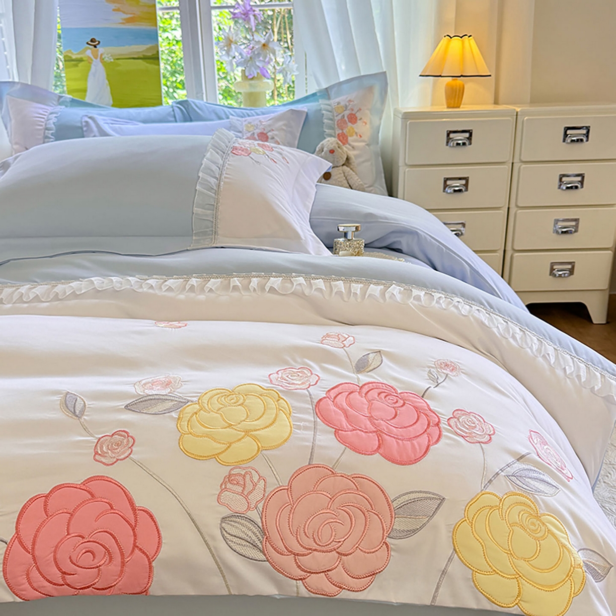 91家纺网 家纺一手货源 找家纺 慕语家纺 2025新款磨毛亲肤贴布绣伊丽莎白四件套（专版花型） 伊丽莎白--天空蓝