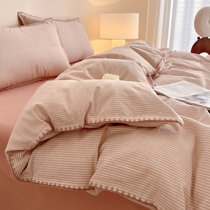 91家纺网 家纺一手货源 找家纺 忆生活 2025秋冬全棉加厚磨毛贝壳边四件套简森-粉