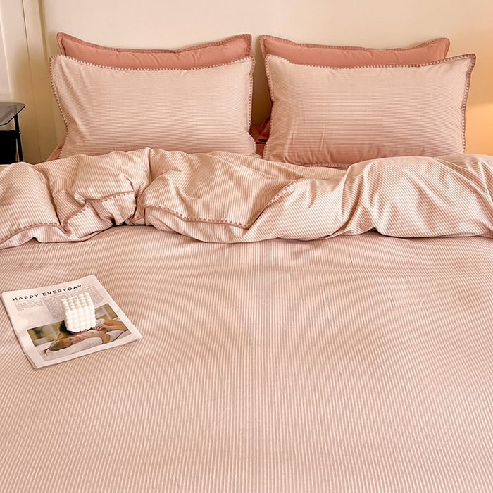 91家纺网 家纺一手货源 找家纺 忆生活 2025秋冬全棉加厚磨毛贝壳边四件套简森-粉