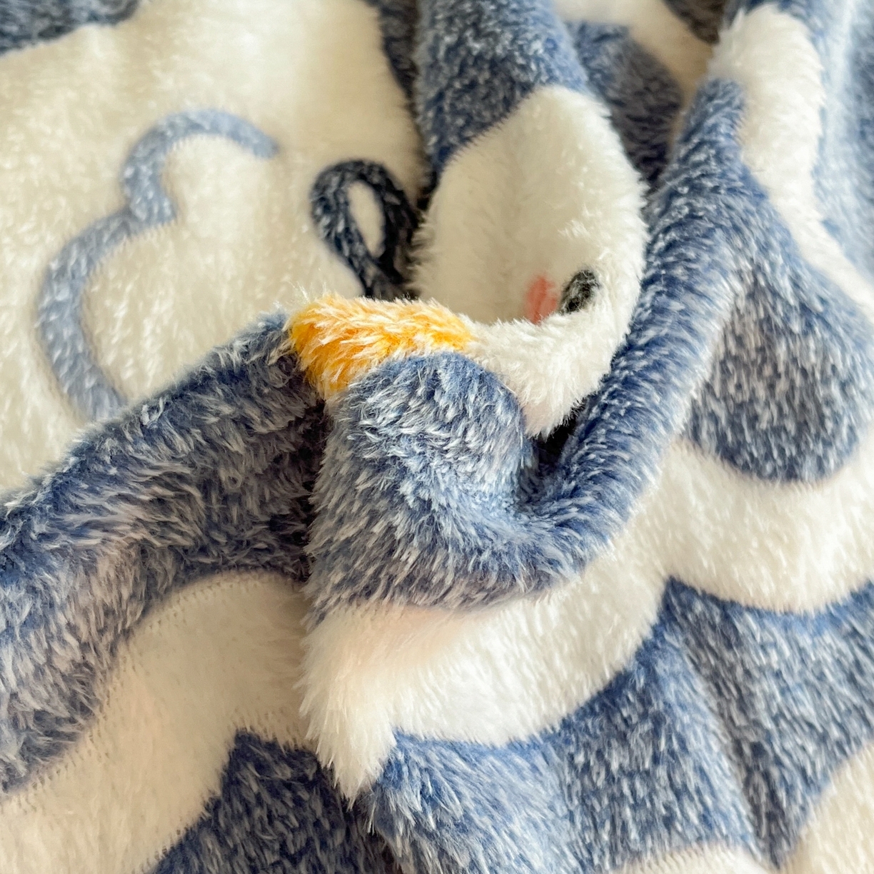 91家纺网 家纺一手货源 找家纺 川悦生活 2025新款立体雪花绒印花四件套学生床系列一场景二 快乐鸭鸭