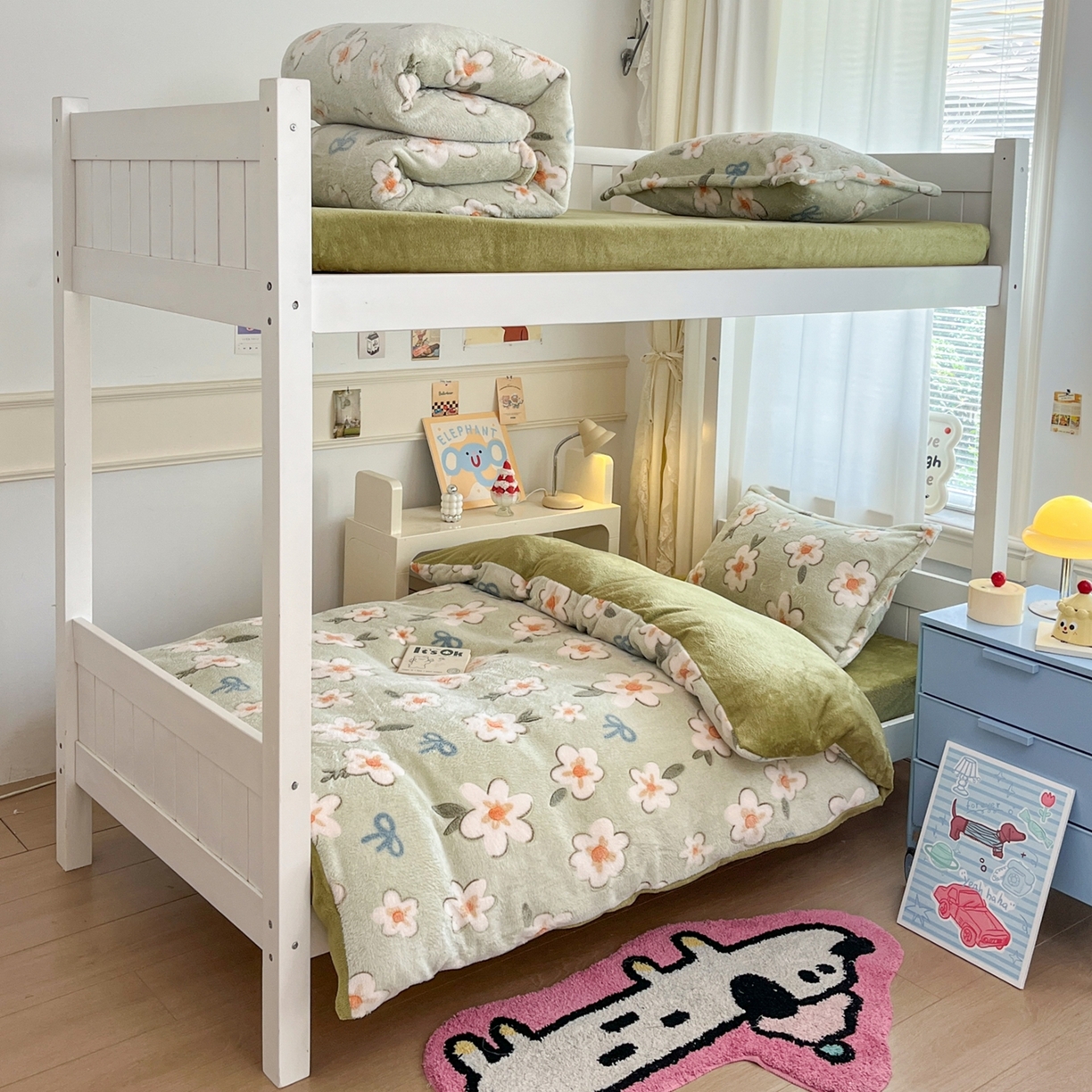 91家纺网 家纺一手货源 找家纺 川悦生活 2025新款立体雪花绒印花四件套学生床系列一场景二 奶芙小花