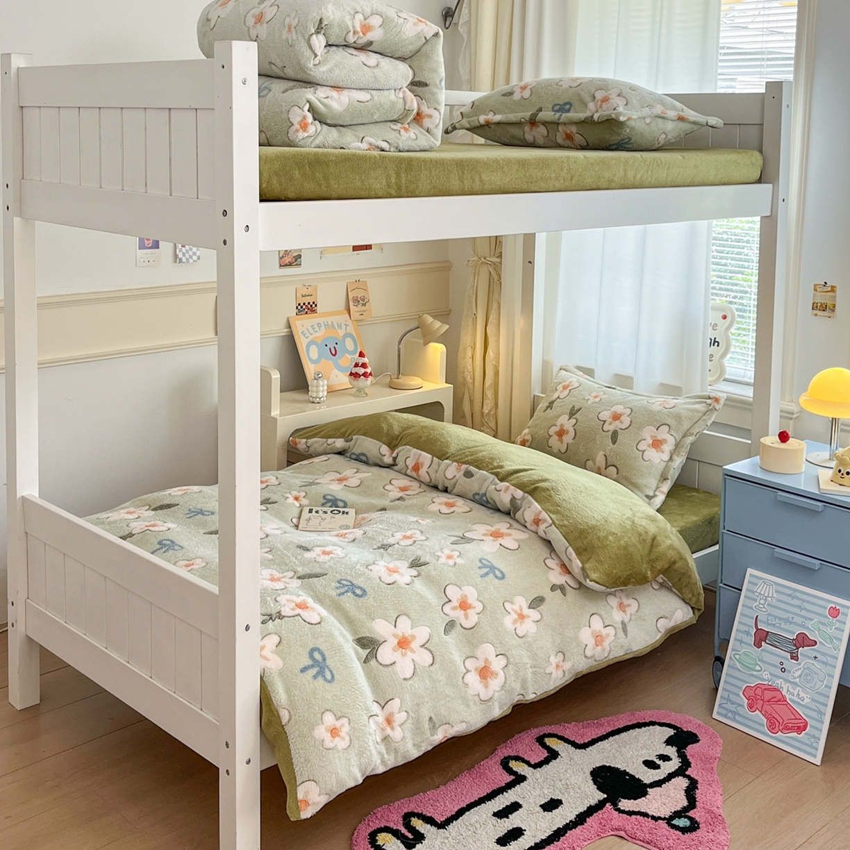 91家纺网 家纺一手货源 找家纺 川悦生活 2025新款立体雪花绒印花四件套学生床系列一场景二 奶芙小花