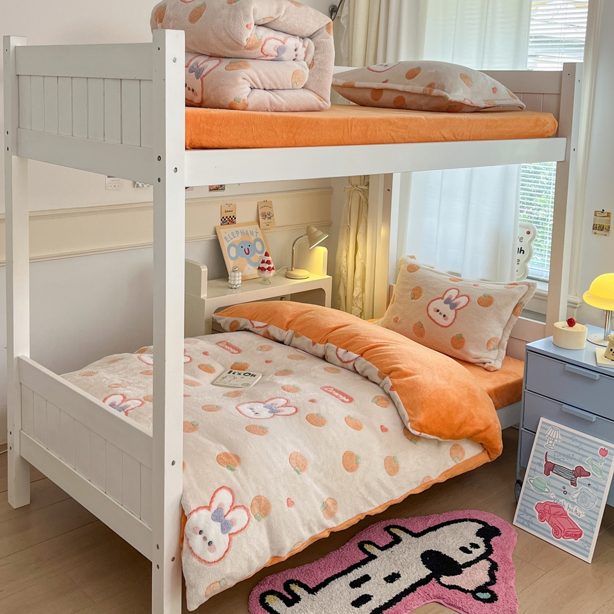 91家纺网 家纺一手货源 找家纺 川悦生活 2025新款立体雪花绒印花四件套学生床系列一场景二 橘兔