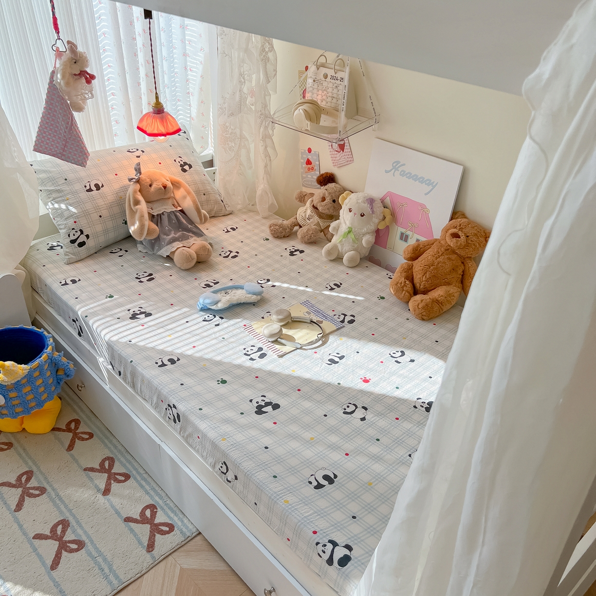 91家纺网 家纺一手货源 找家纺 韩巢家纺 2025新款A类学生宿舍上下铺床笠单件床垫保护罩枕套三件套 软软熊猫