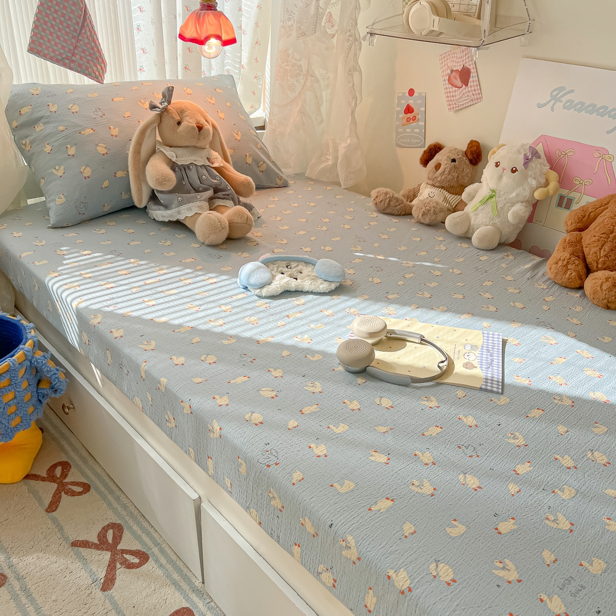 91家纺网 家纺一手货源 找家纺 韩巢家纺 2025新款A类学生宿舍上下铺床笠单件床垫保护罩枕套三件套 向天歌大鹅