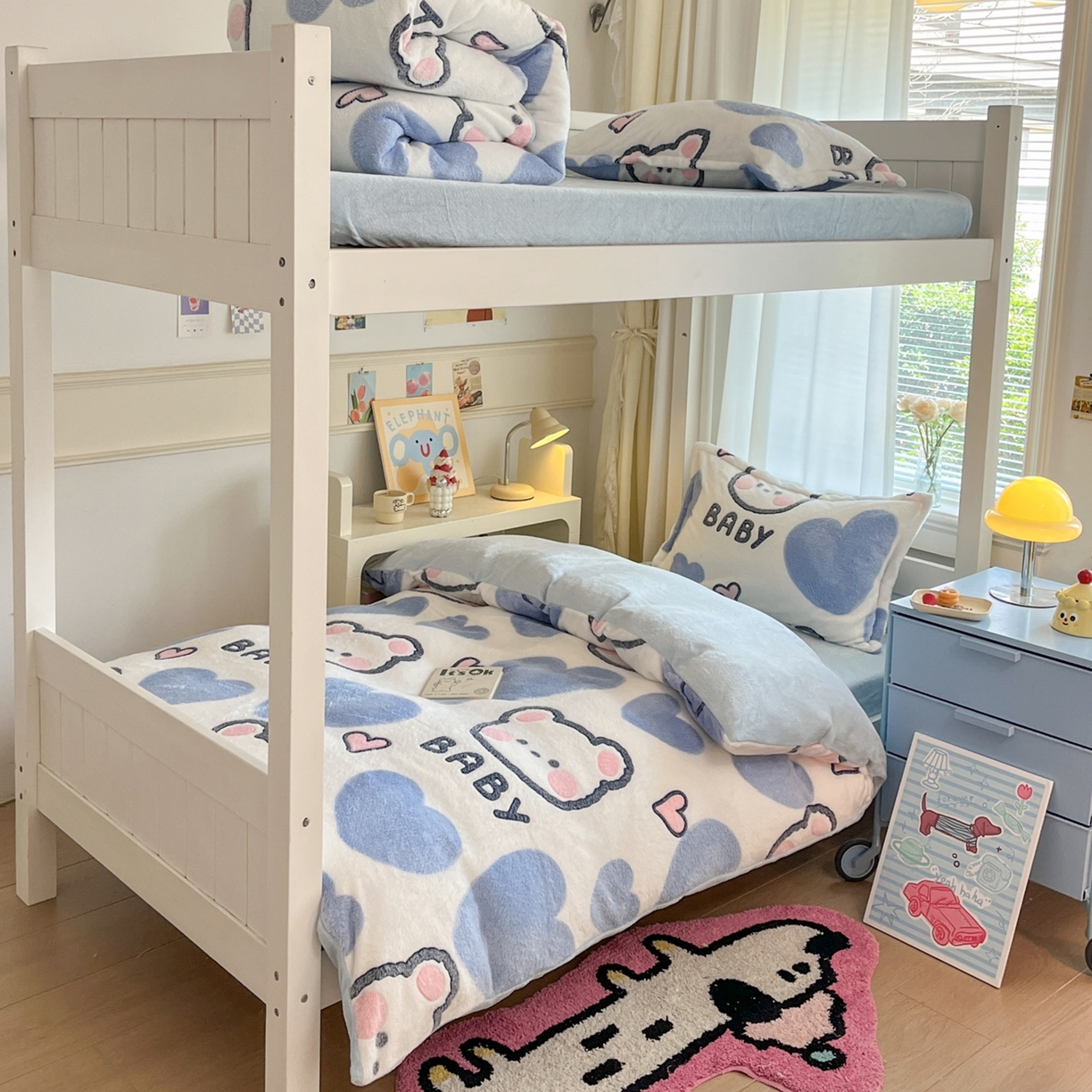 91家纺网 家纺一手货源 找家纺 川悦生活 2025新款立体雪花绒印花四件套学生床系列一场景二 可爱熊